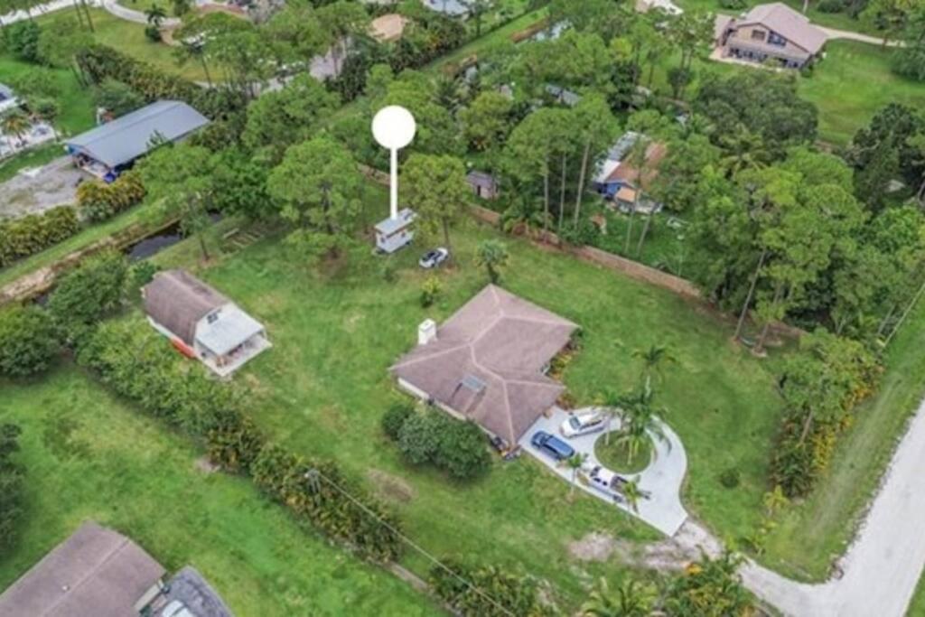 Summer Tiny House West Palm Beach Buitenkant foto